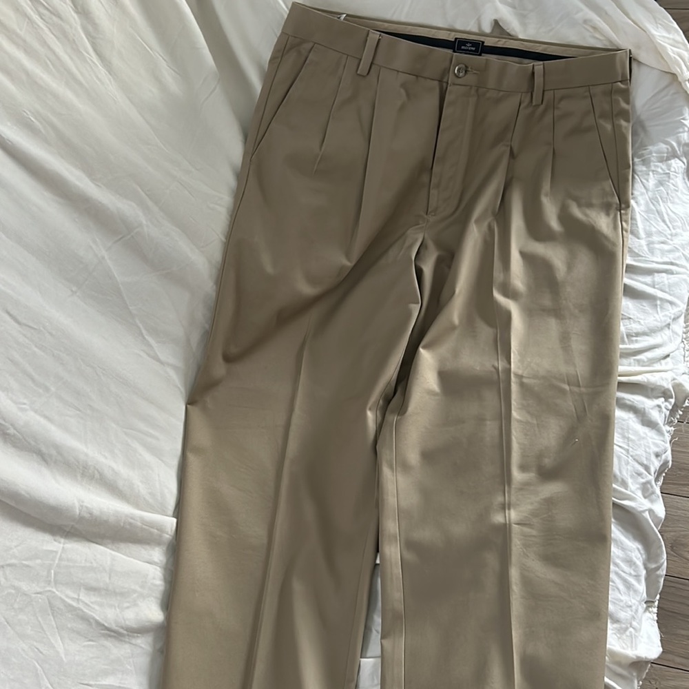 Dockers men’s classic fit cotton pleated pants. Size 38 waist times 34 inseam